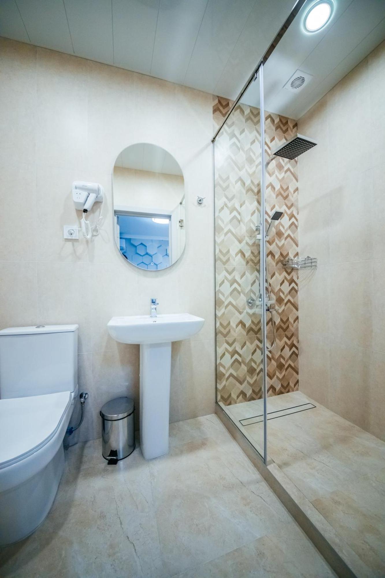Chief Hotel Ґюмрі Екстер'єр фото