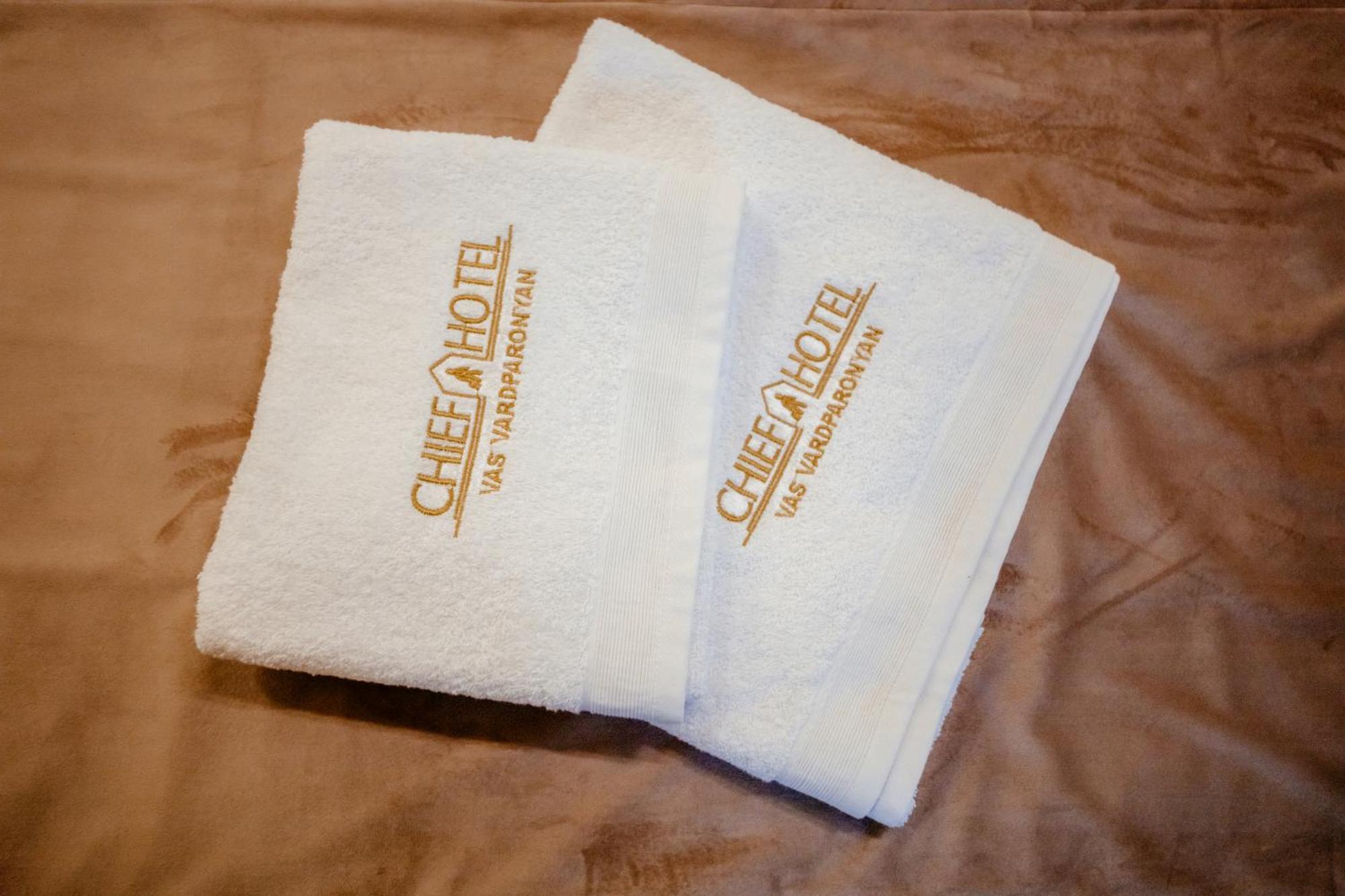 Chief Hotel Ґюмрі Екстер'єр фото