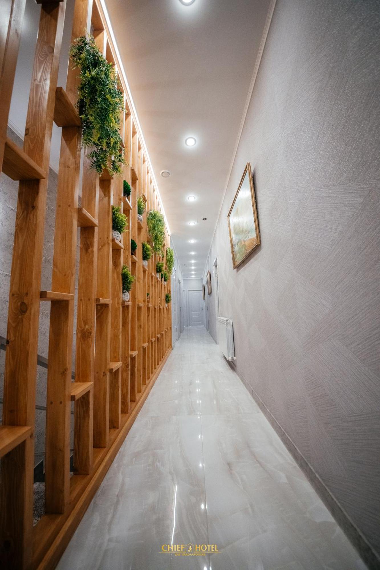 Chief Hotel Ґюмрі Екстер'єр фото